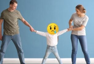 Homem e mulher puxando uma criança em sentidos opostos, representando disputa de guarda; exemplo da guarda compartilhada no Brasil em 2025.
