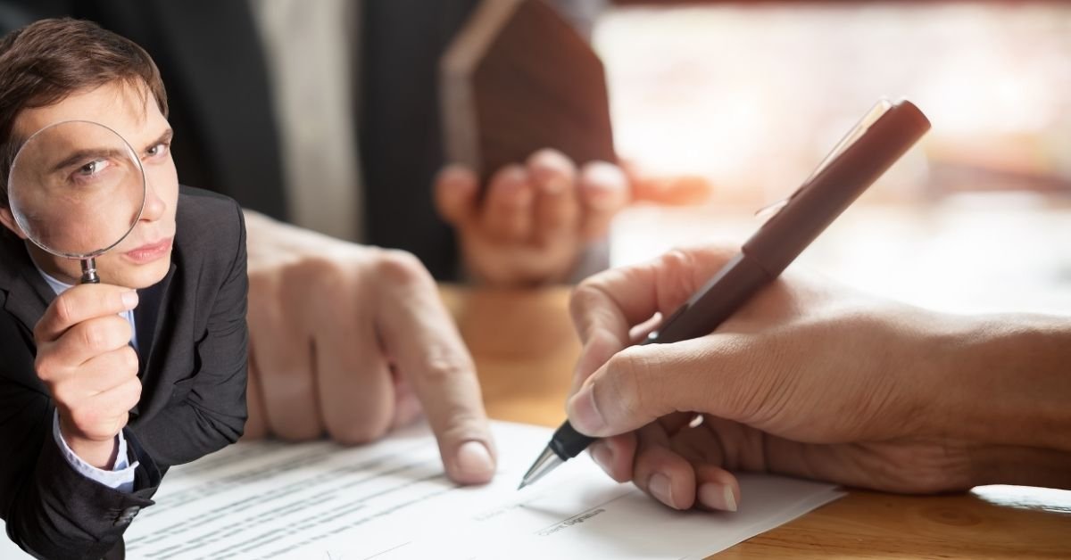 Cláusulas Abusivas: Como Identificar e Denunciar em 2025